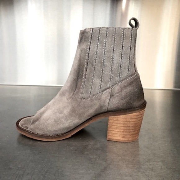 New taupe gray suede peep toe boots from Sundance! - Picture 8 of 8